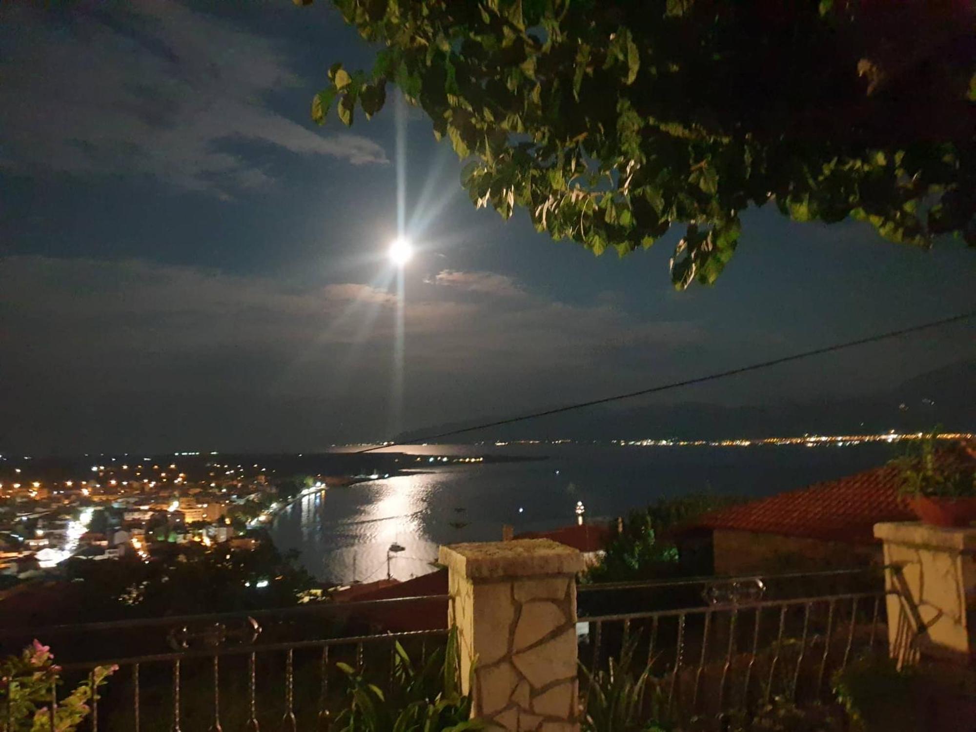 Παραδοσιακό Πέτρινο Σπίτι Κάστρο Ναυπάκτου Βίλα Ναύπακτος Εξωτερικό φωτογραφία