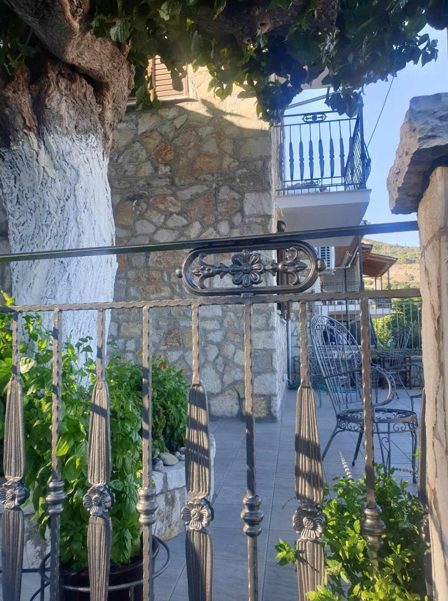 Παραδοσιακό Πέτρινο Σπίτι Κάστρο Ναυπάκτου Βίλα Ναύπακτος Εξωτερικό φωτογραφία